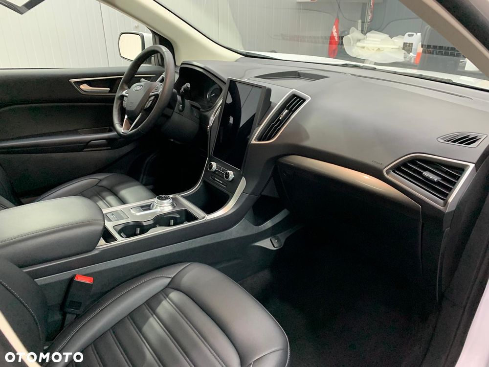 Ford Edge - 7