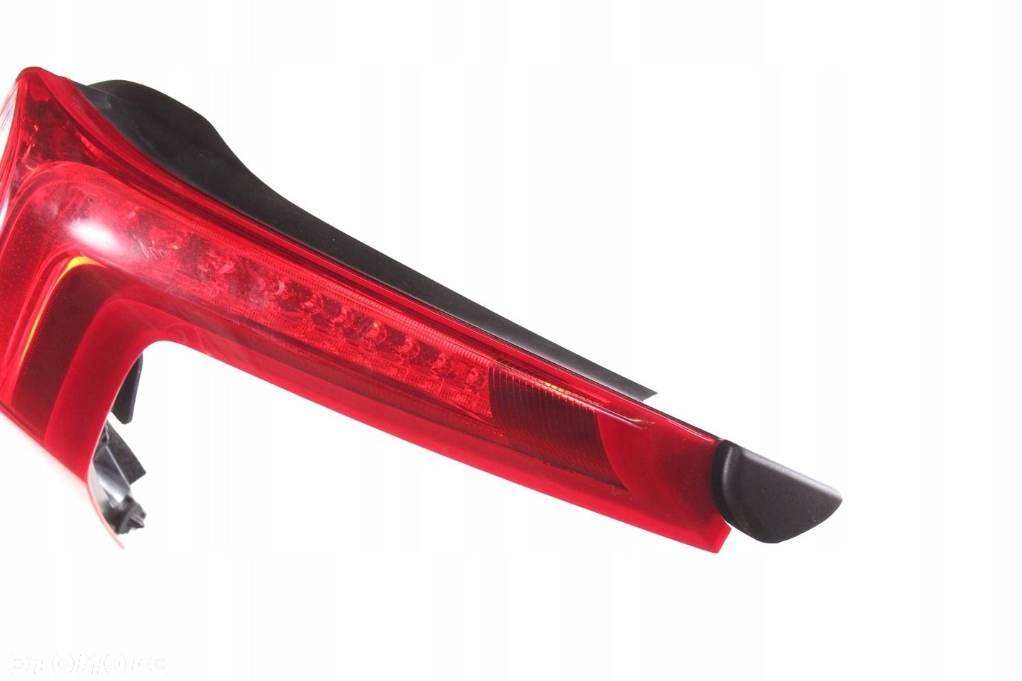 LAMPA TYŁ PRAWY PRAWA VOLVO V60 12r - 5