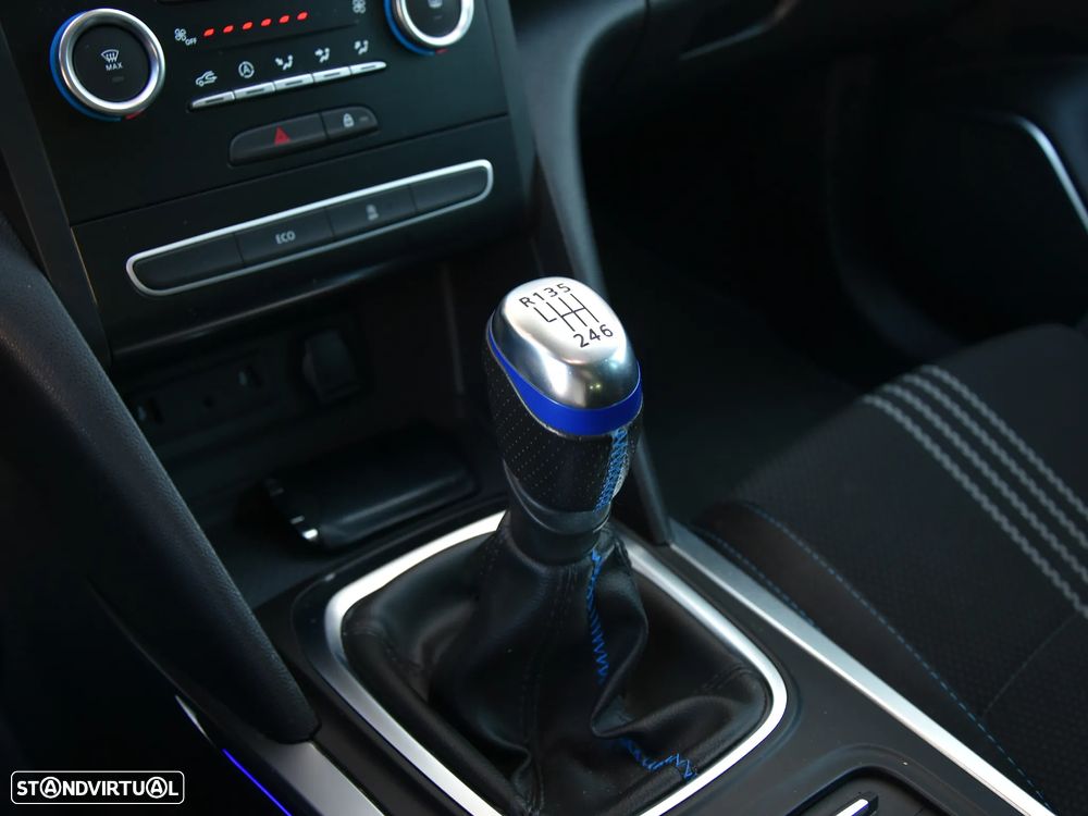 Renault Mégane Sport Tourer 1.5 Blue dCi GT Line J18 - 32