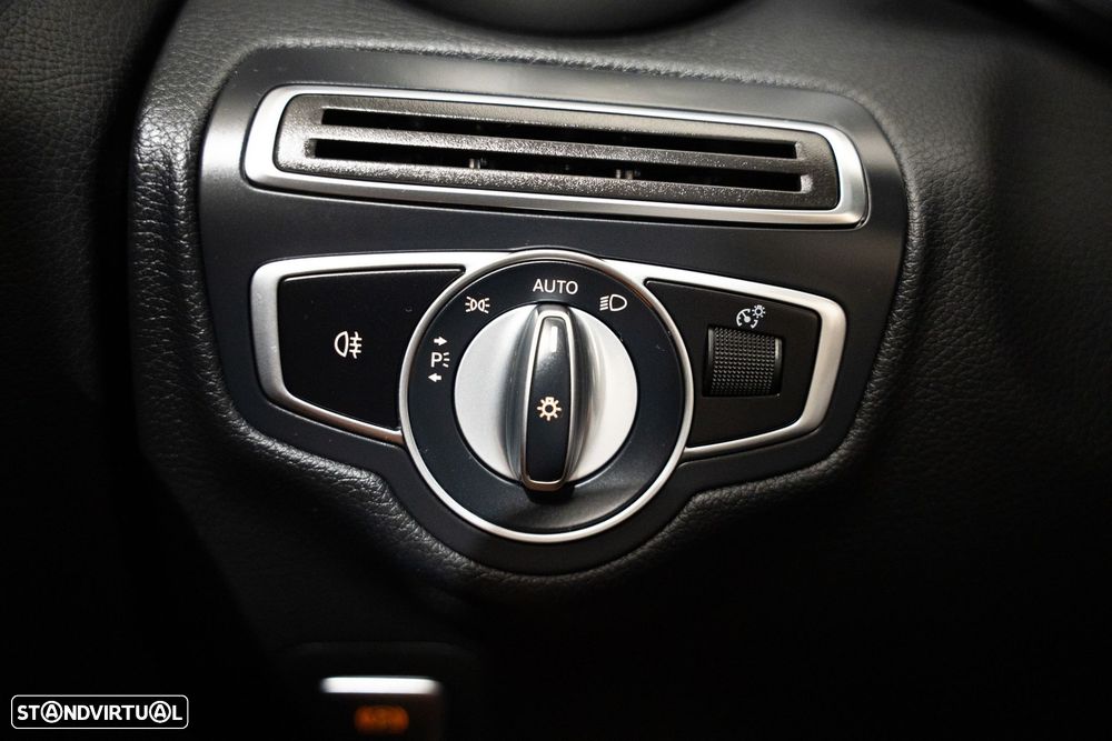 Mercedes-Benz C 300 de AMG Line - 15