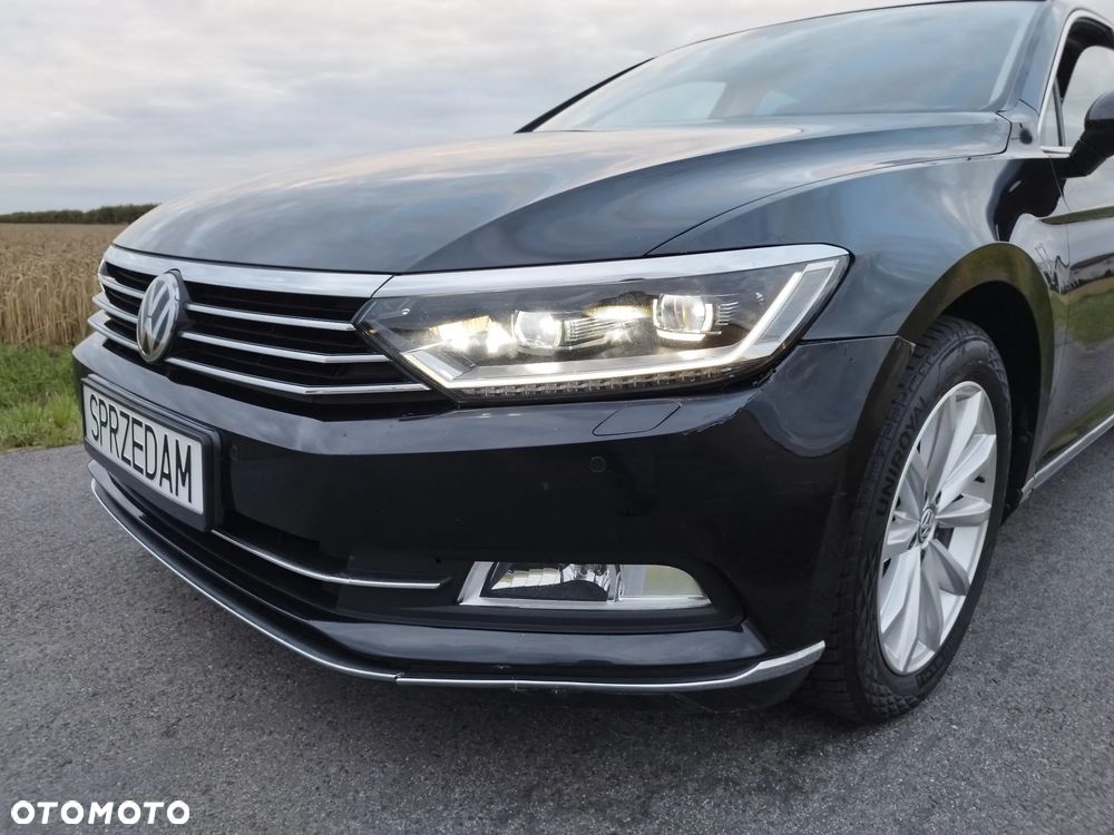 Volkswagen Passat 2.0 TDI (BlueMotion Technology) Highline - 33