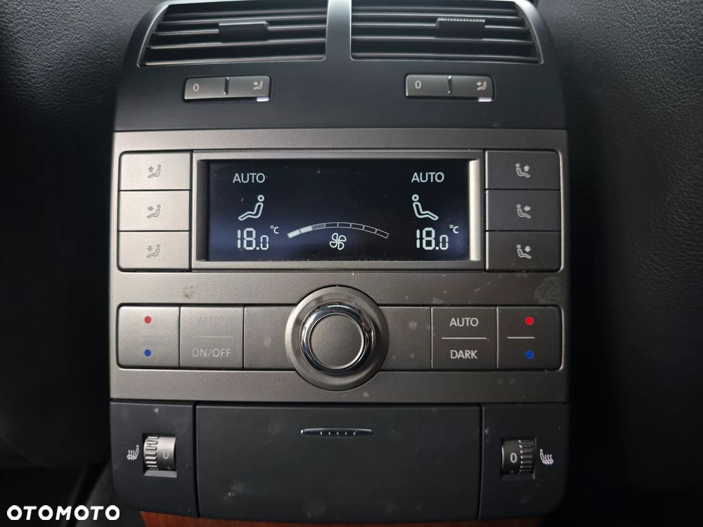 Volkswagen Phaeton 3.0 V6 TDI DPF 4MOTION langer Radstand (5 Sitzer) - 24