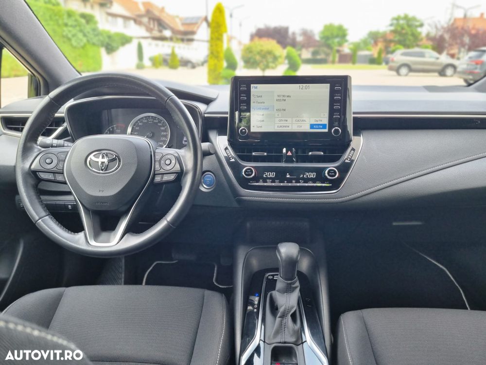 Toyota Corolla 1.8 Hybrid Comfort - 10