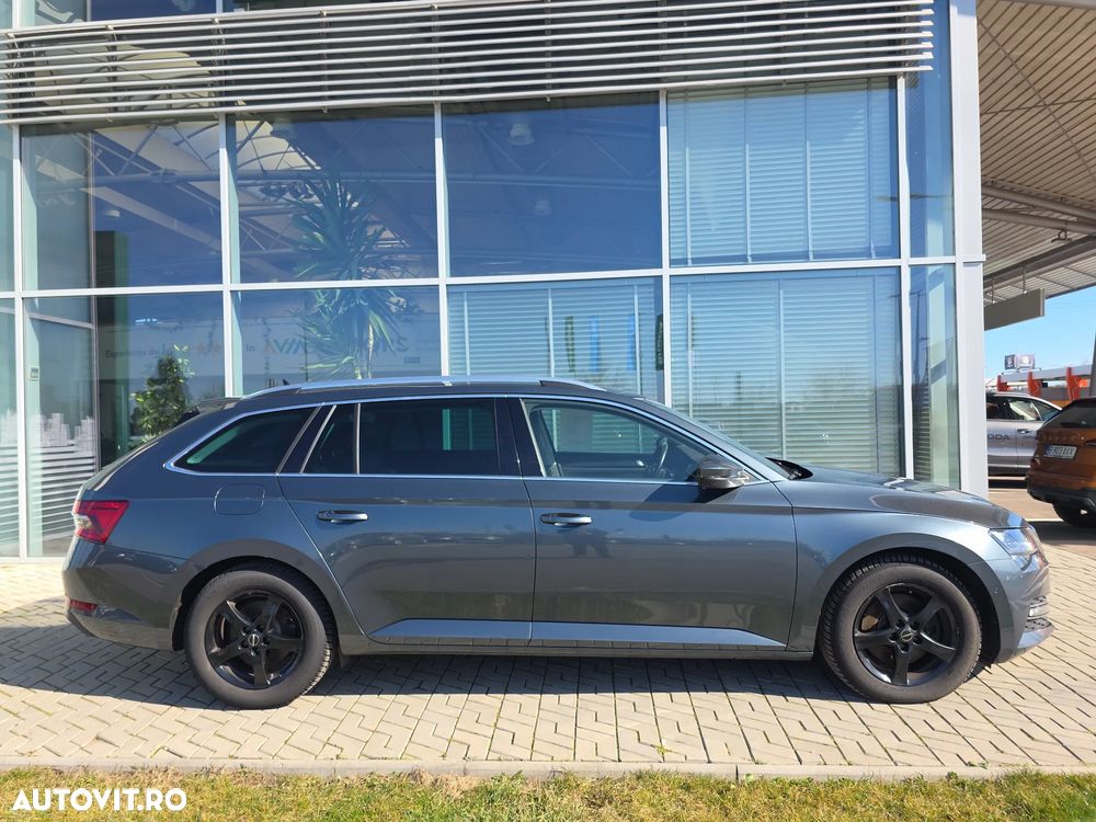 Skoda Superb 2.0 TDI DSG Premium Edition - 4