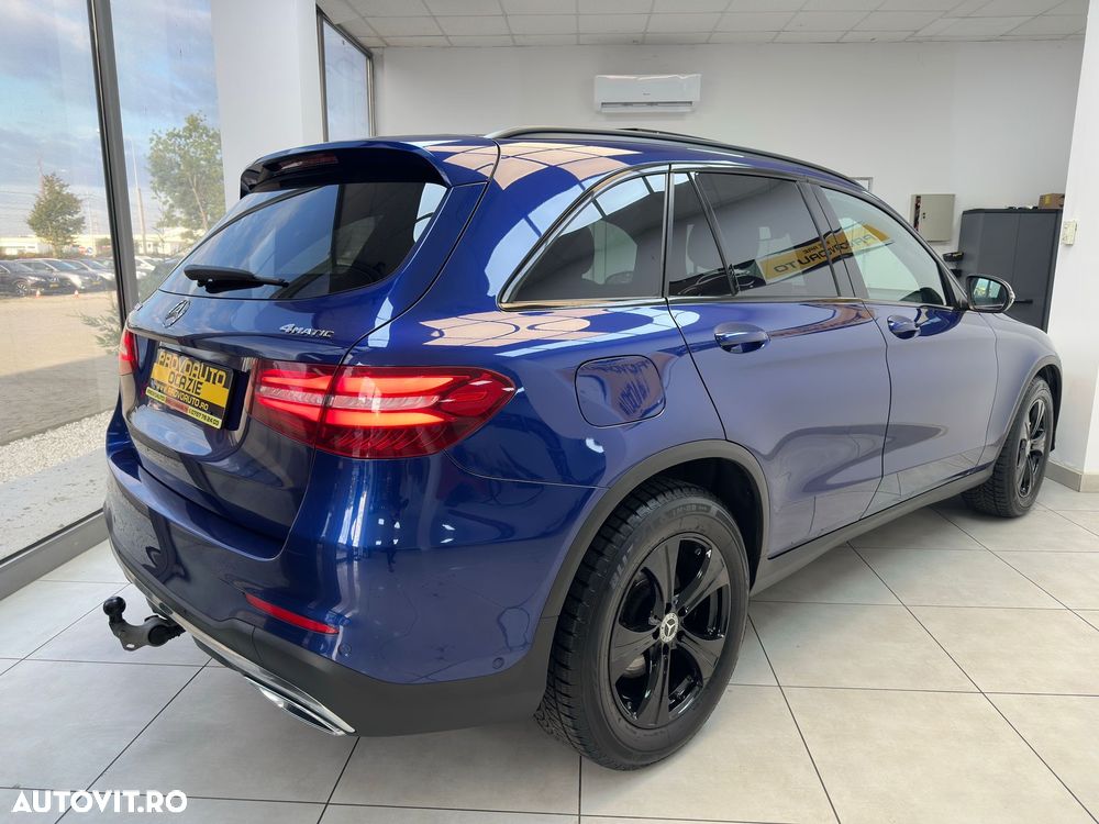 Mercedes-Benz GLC 220 d 4Matic 9G-TRONIC AMG Line - 4