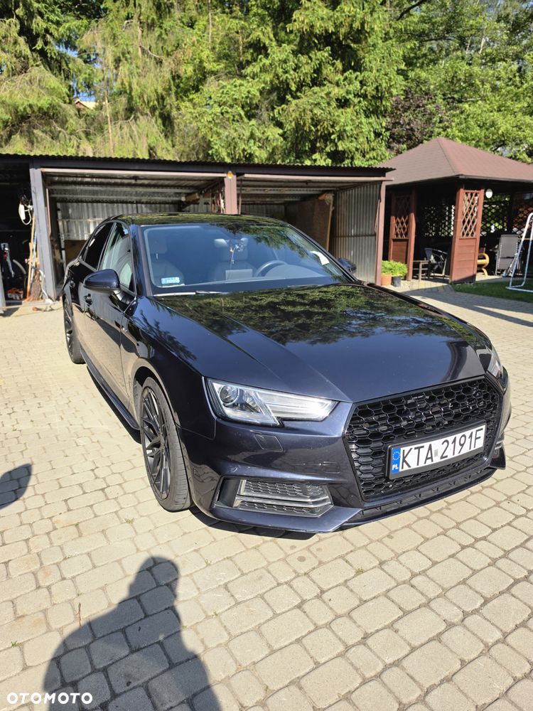 Audi A4 Limousine - 4
