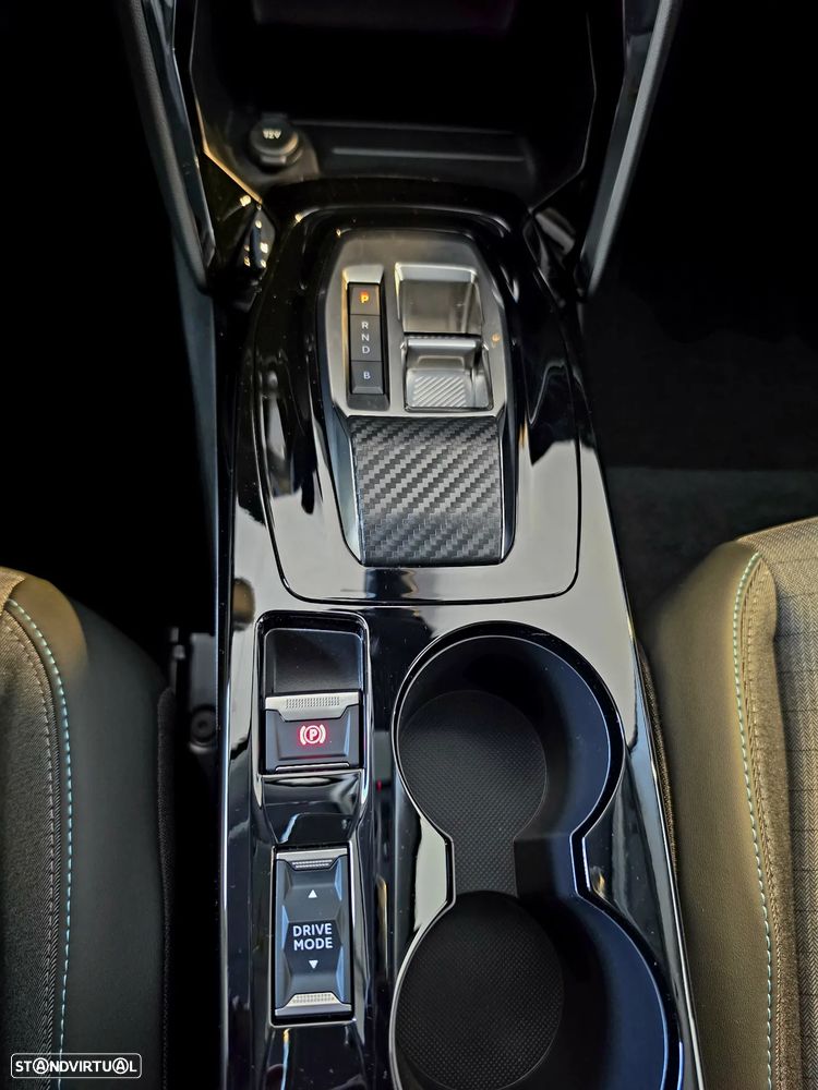 Peugeot e-208 Allure - 23