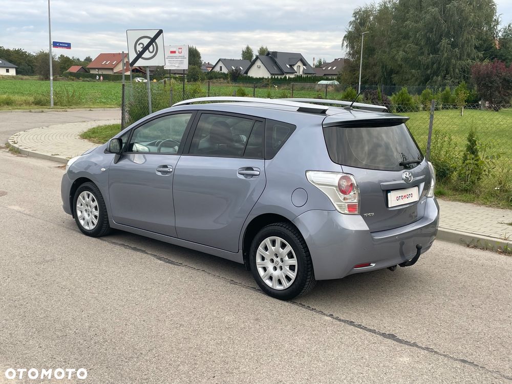 Toyota Verso 2.0 D-4D - 33