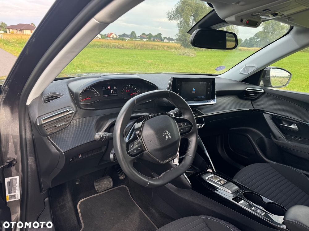 Peugeot 2008 PureTech 130 EAT8 Allure - 8