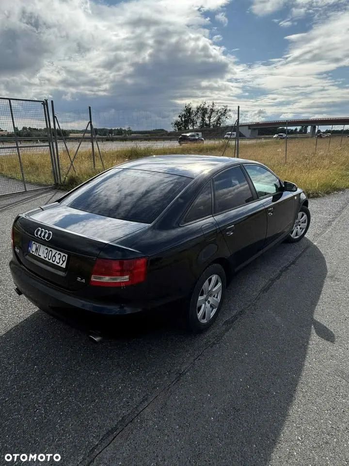 Audi A6 - 4