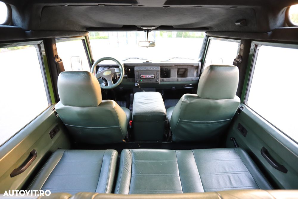 Land Rover Defender - 6