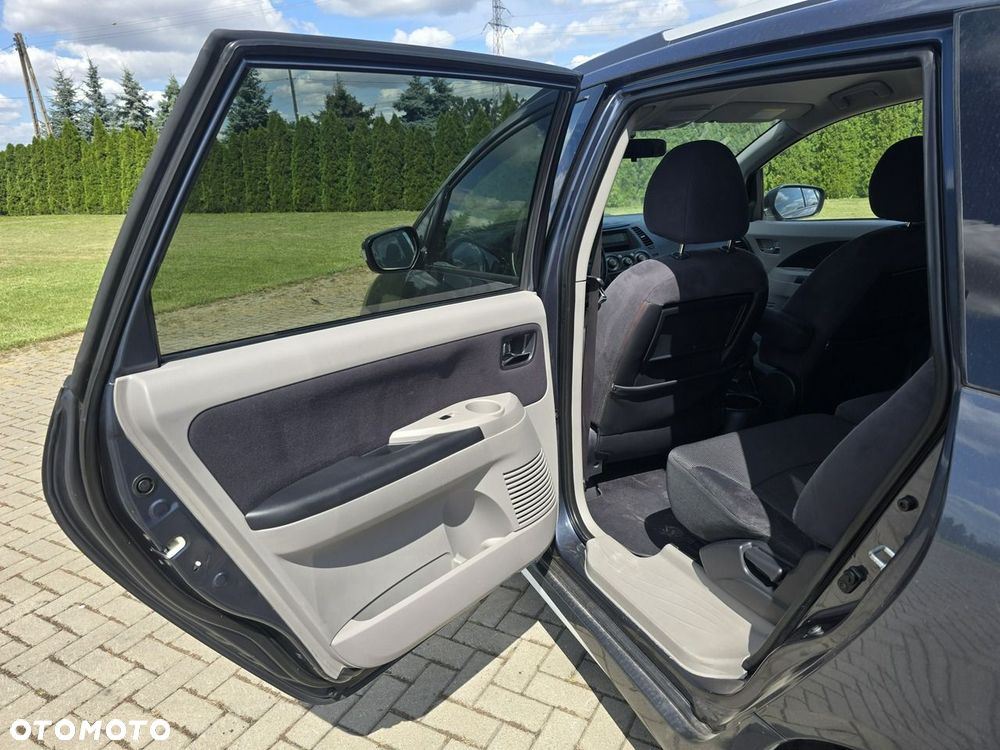 Mitsubishi Grandis - 16