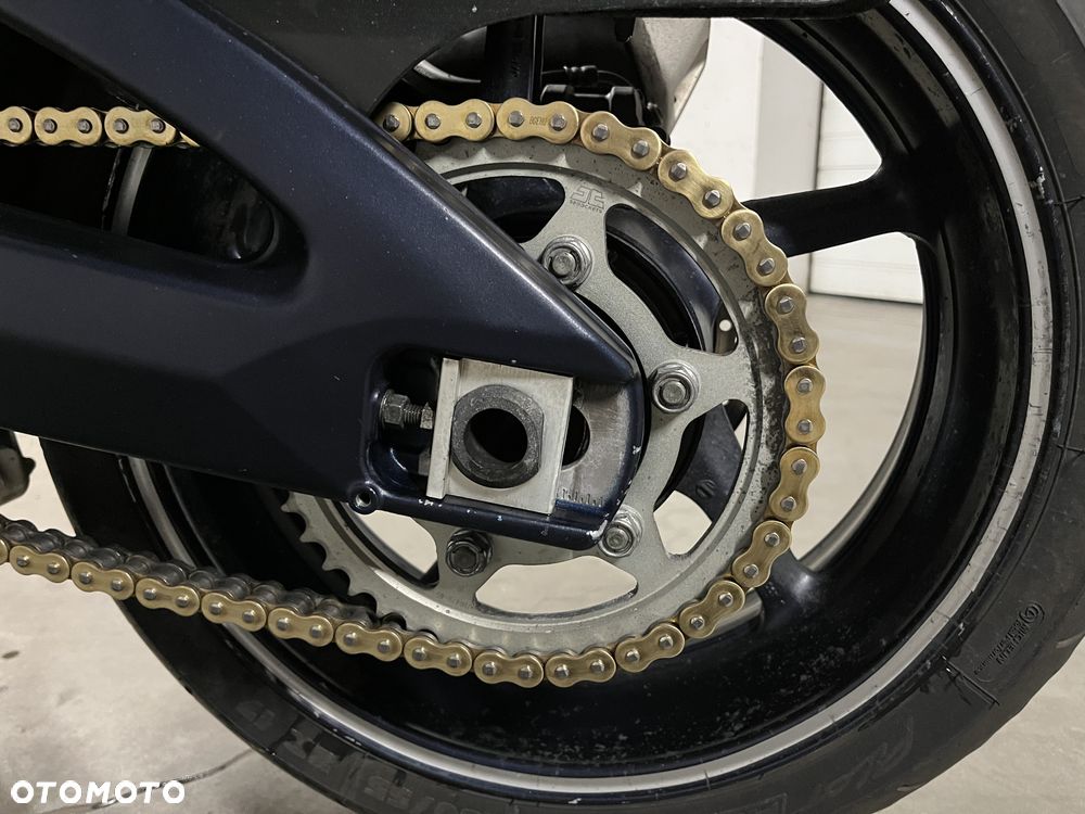 Yamaha FZ - 15