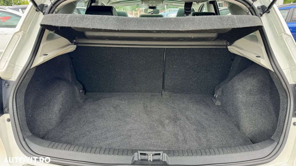 Nissan Qashqai 1.6 DCI N-Connecta - 17