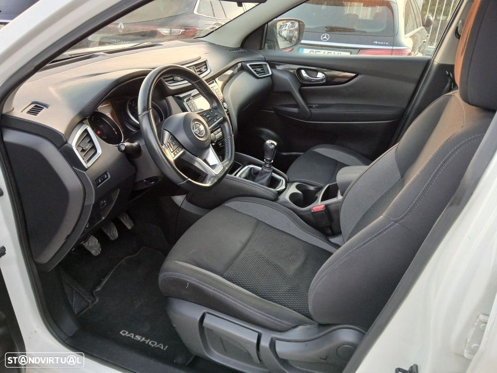 Nissan Qashqai 1.5 dCi N-Connecta Business - 16