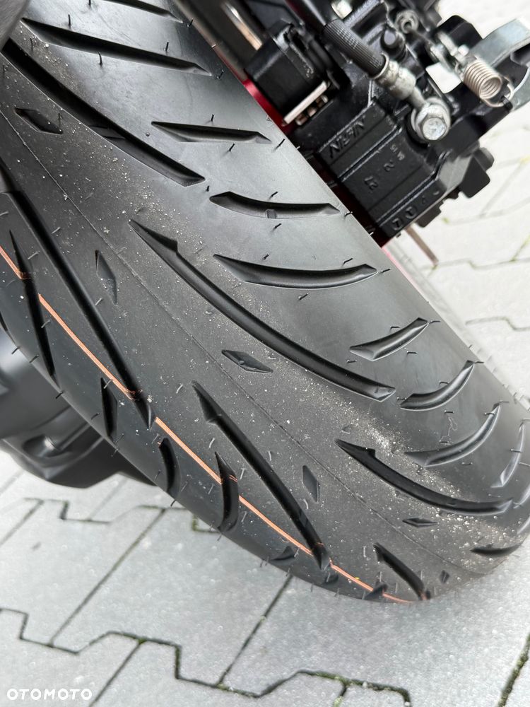 Suzuki Burgman - 12