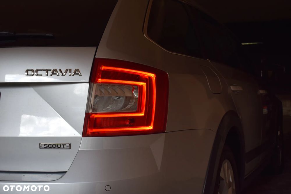 Skoda Octavia Scout 2.0 TDI 4x4 - 34