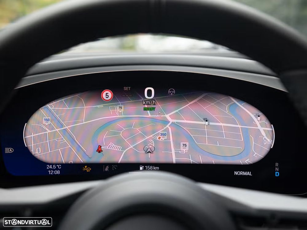 Porsche Macan Electric - 25