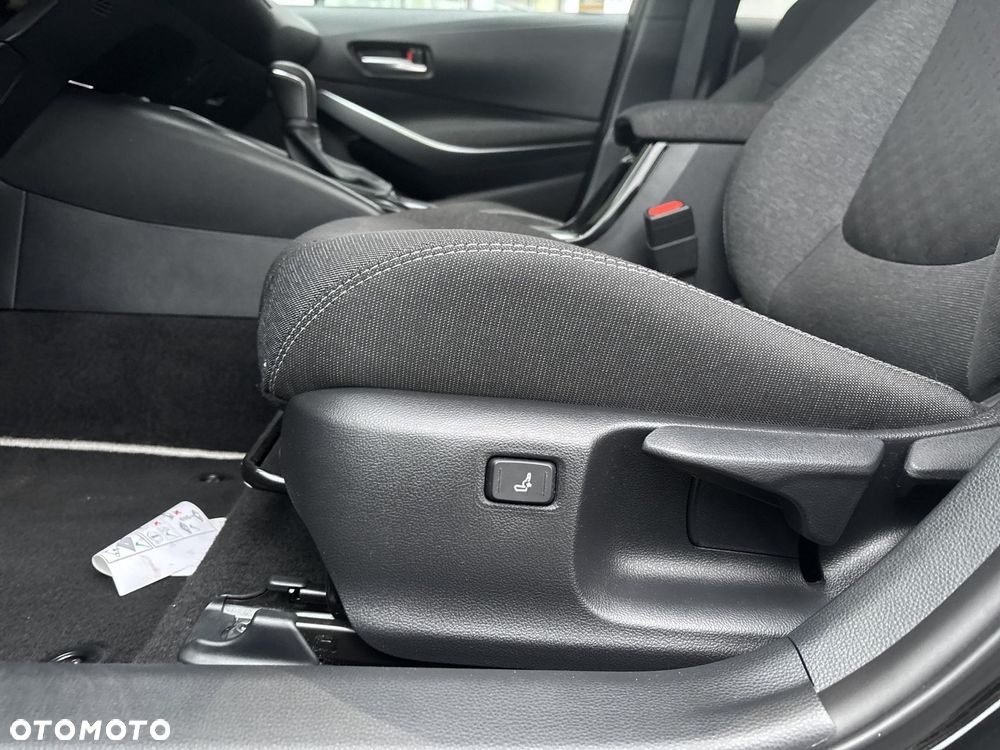 Toyota Corolla 1.8 Hybrid Style - 12