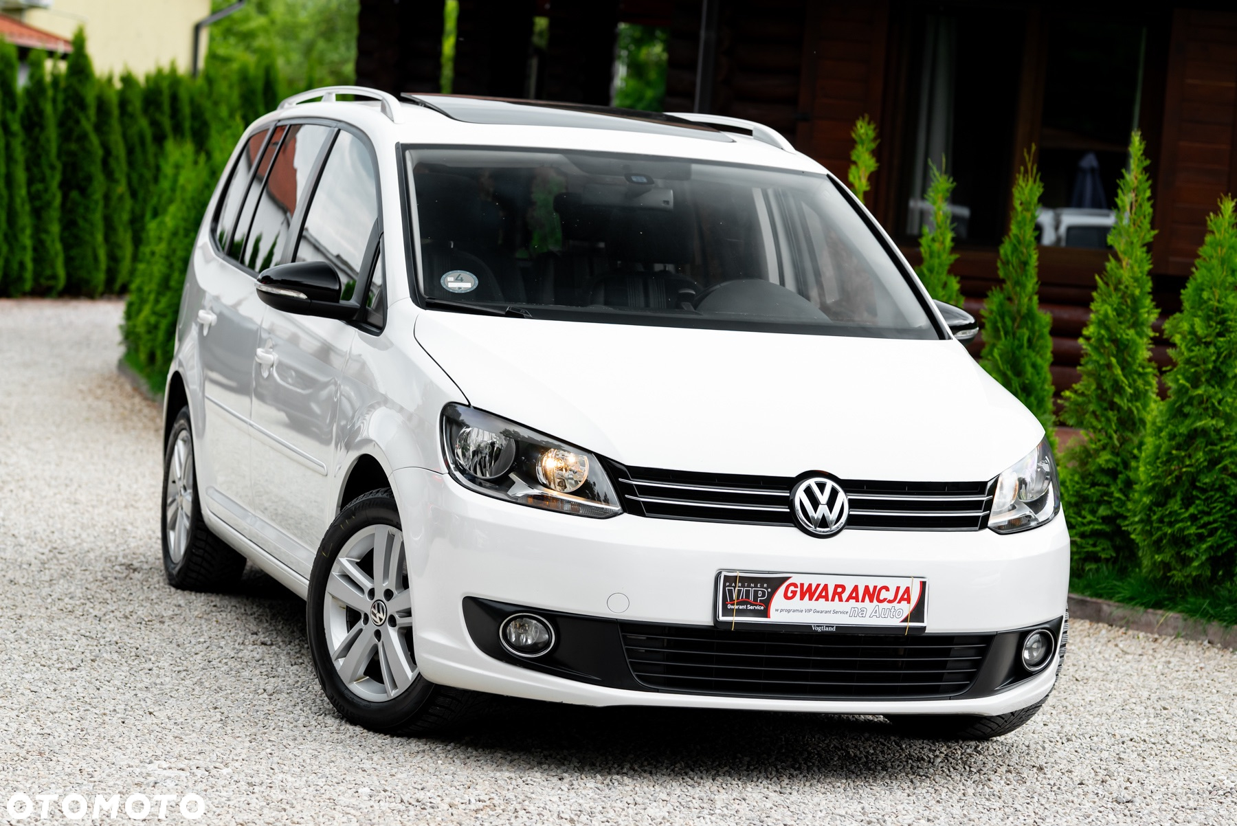 Volkswagen Touran 2.0 TDI DPF BlueMotion Technology MATCH - 5