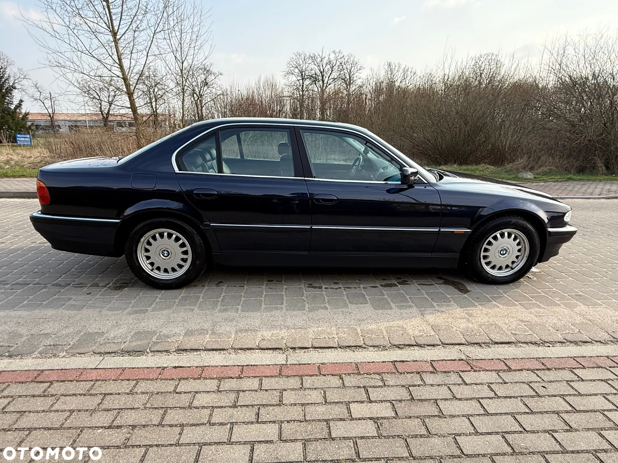 BMW Seria 7 740i - 7