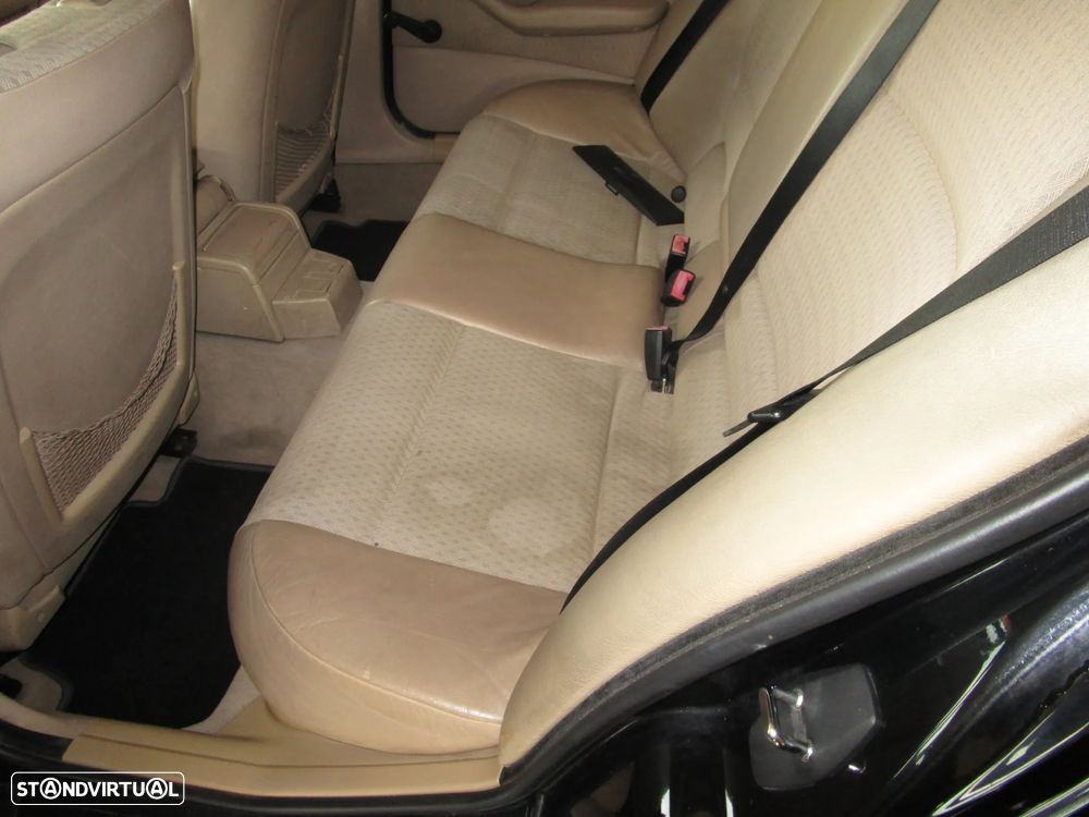 BMW 320 d Navigator II - 13