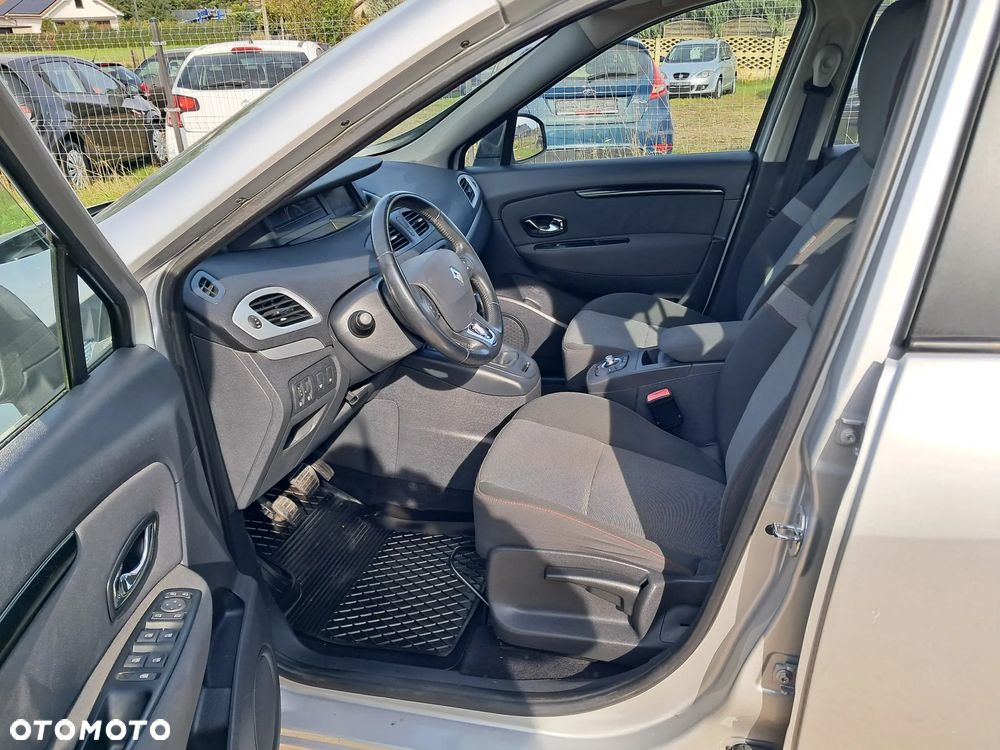 Renault Scenic 1.6 dCi Energy Limited EU6 - 11