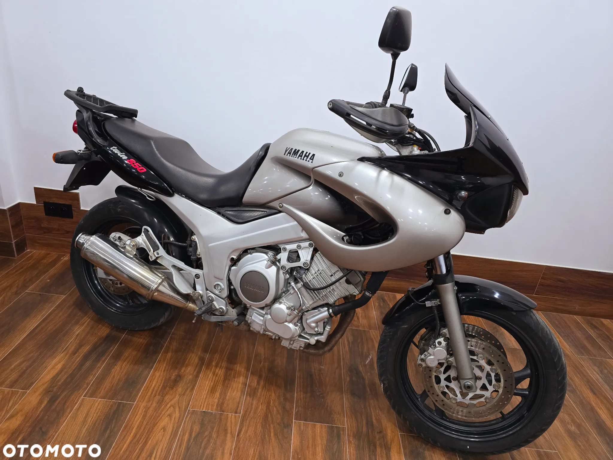 Yamaha TDM - 28
