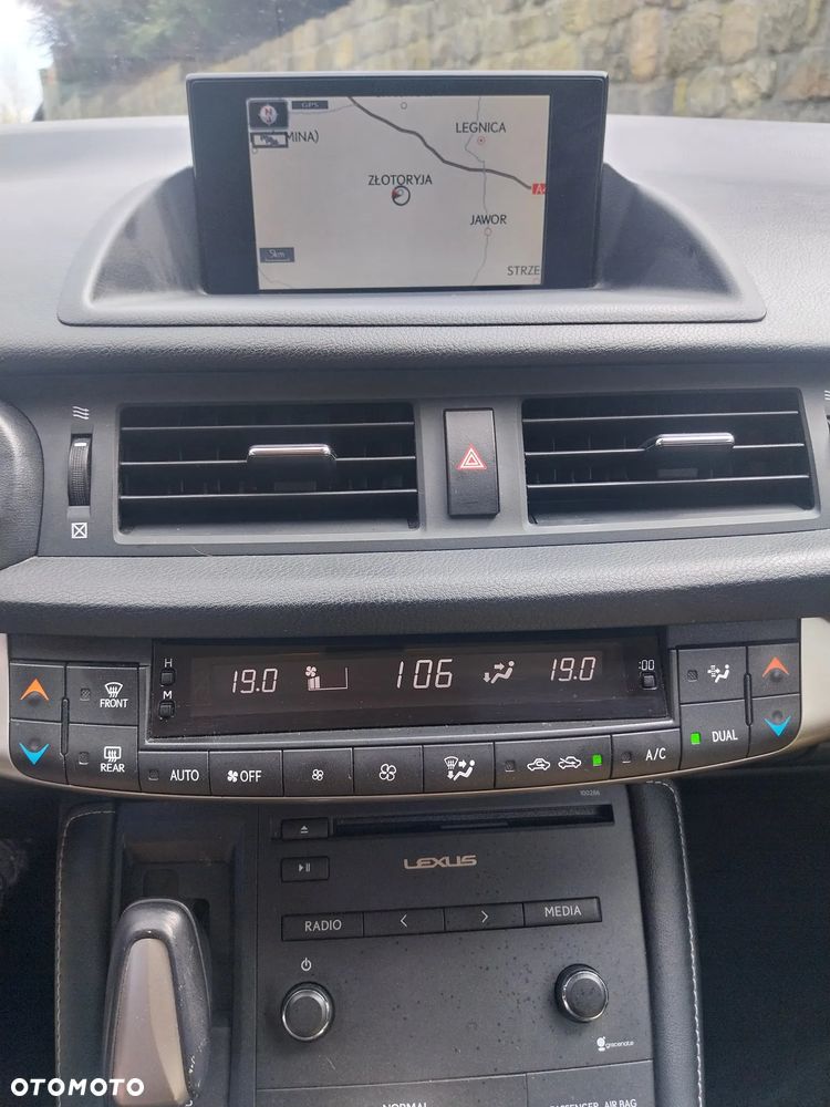 Lexus CT 200h Business Edition - 20