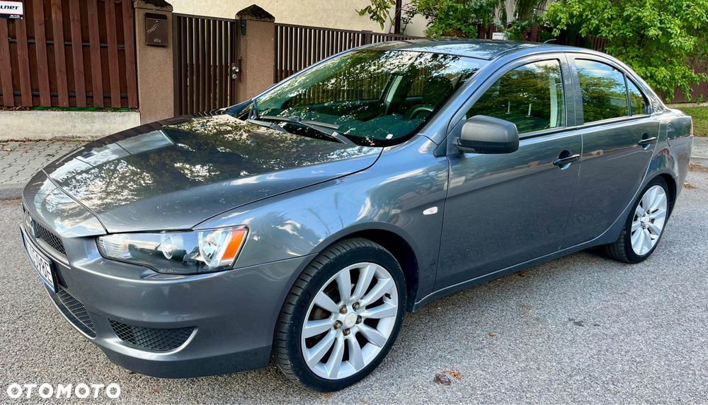 Mitsubishi Lancer - 6