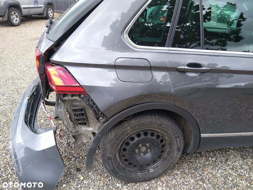 Volkswagen Tiguan - 9