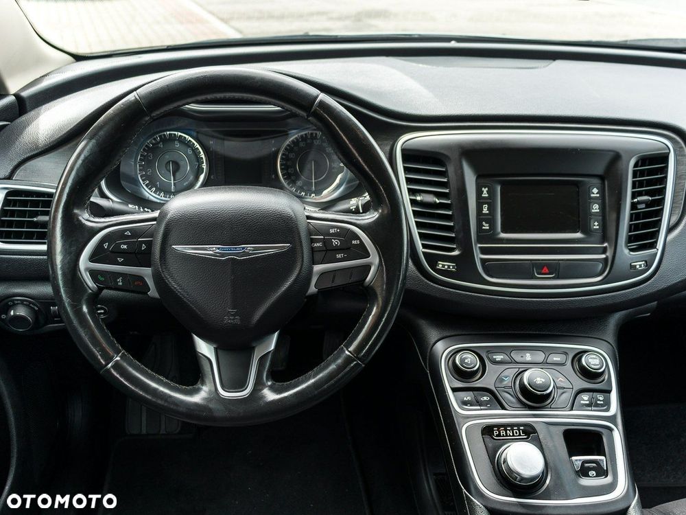 Chrysler 200 - 15
