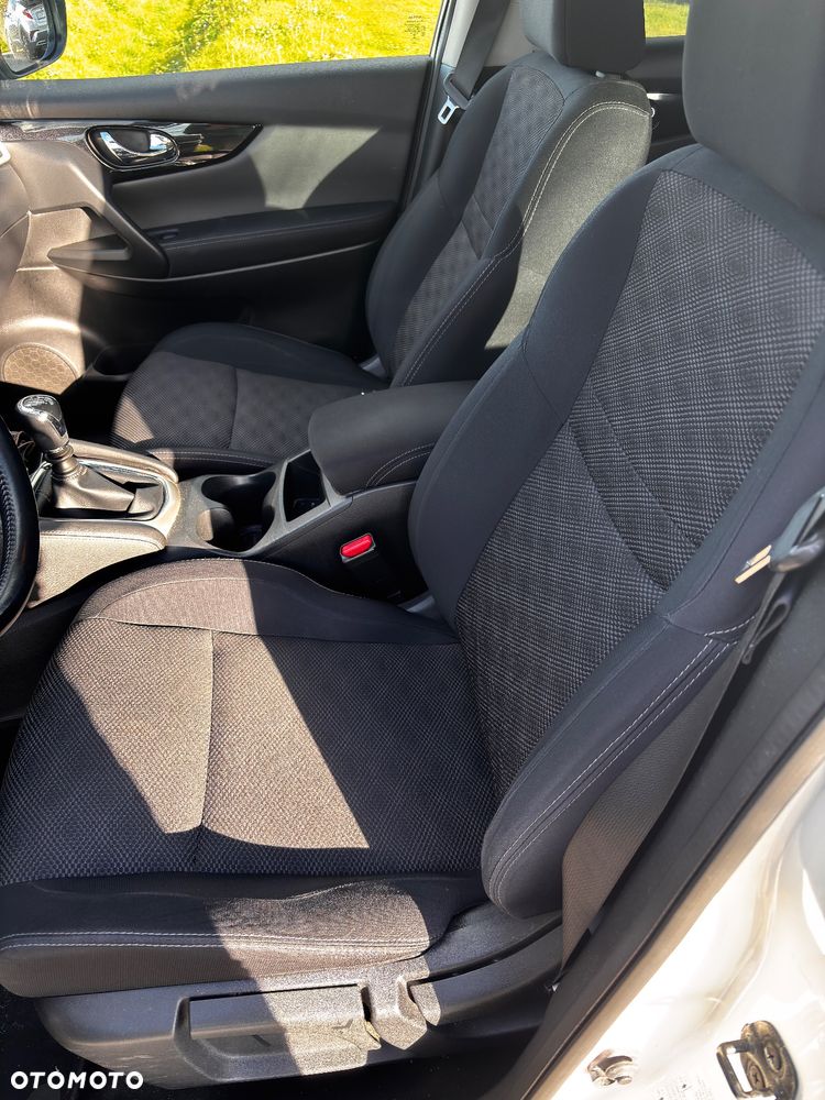 Nissan Qashqai 1.2 DIG-T Acenta - 19