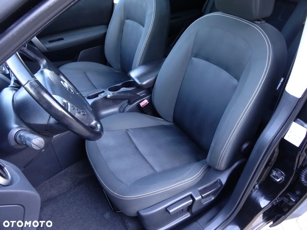 Nissan Qashqai 2.0 360 - 21