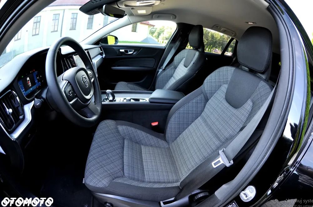 Volvo V60 B3 B Plus Dark - 4