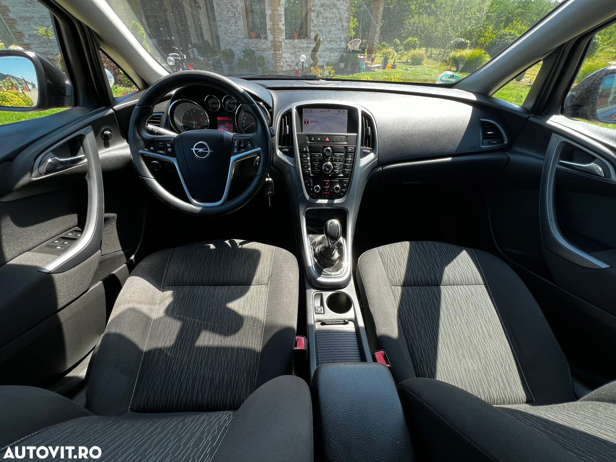 Opel Astra 1.7 CDTI Cosmo - 24