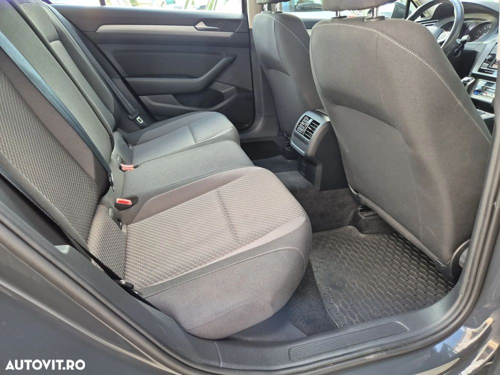 Volkswagen Passat 1.5 TSI ACT Trendline - 21