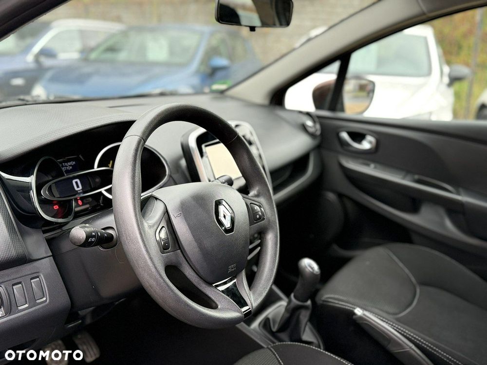 Renault Clio - 15