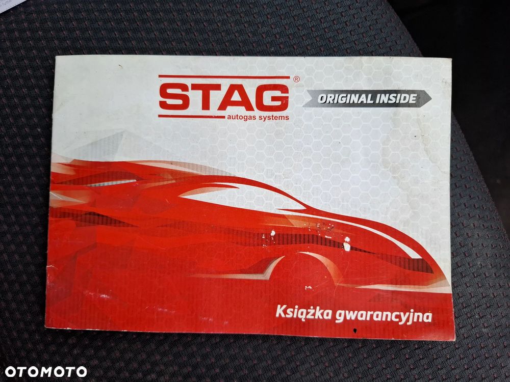 Mazda 3 2.0 Active + - 26
