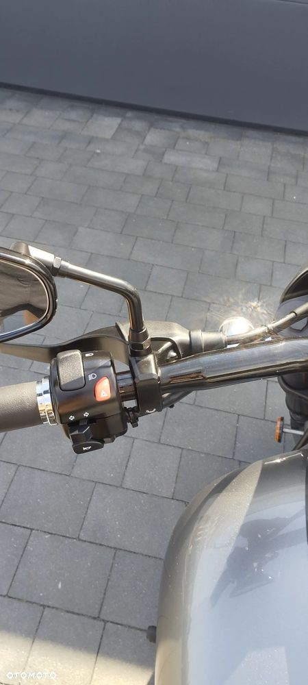 Suzuki Boulevard - 14