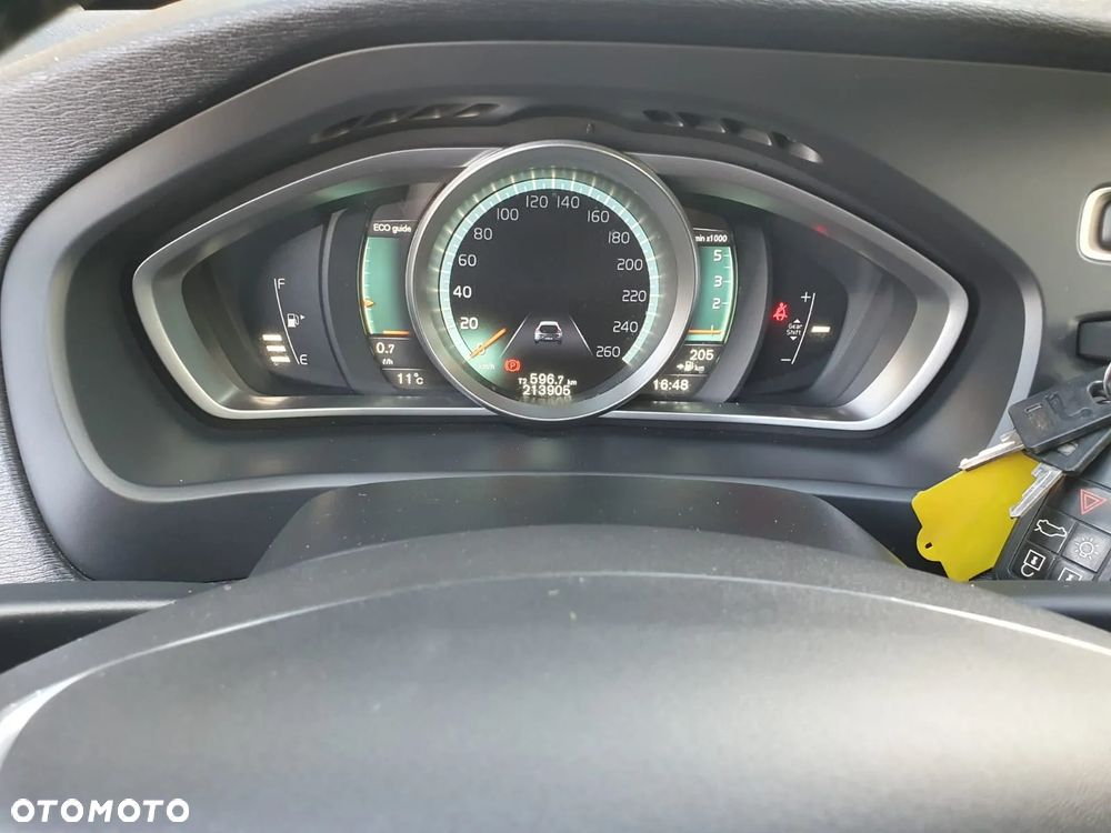 Volvo V40 D4 Drive-E Momentum - 26
