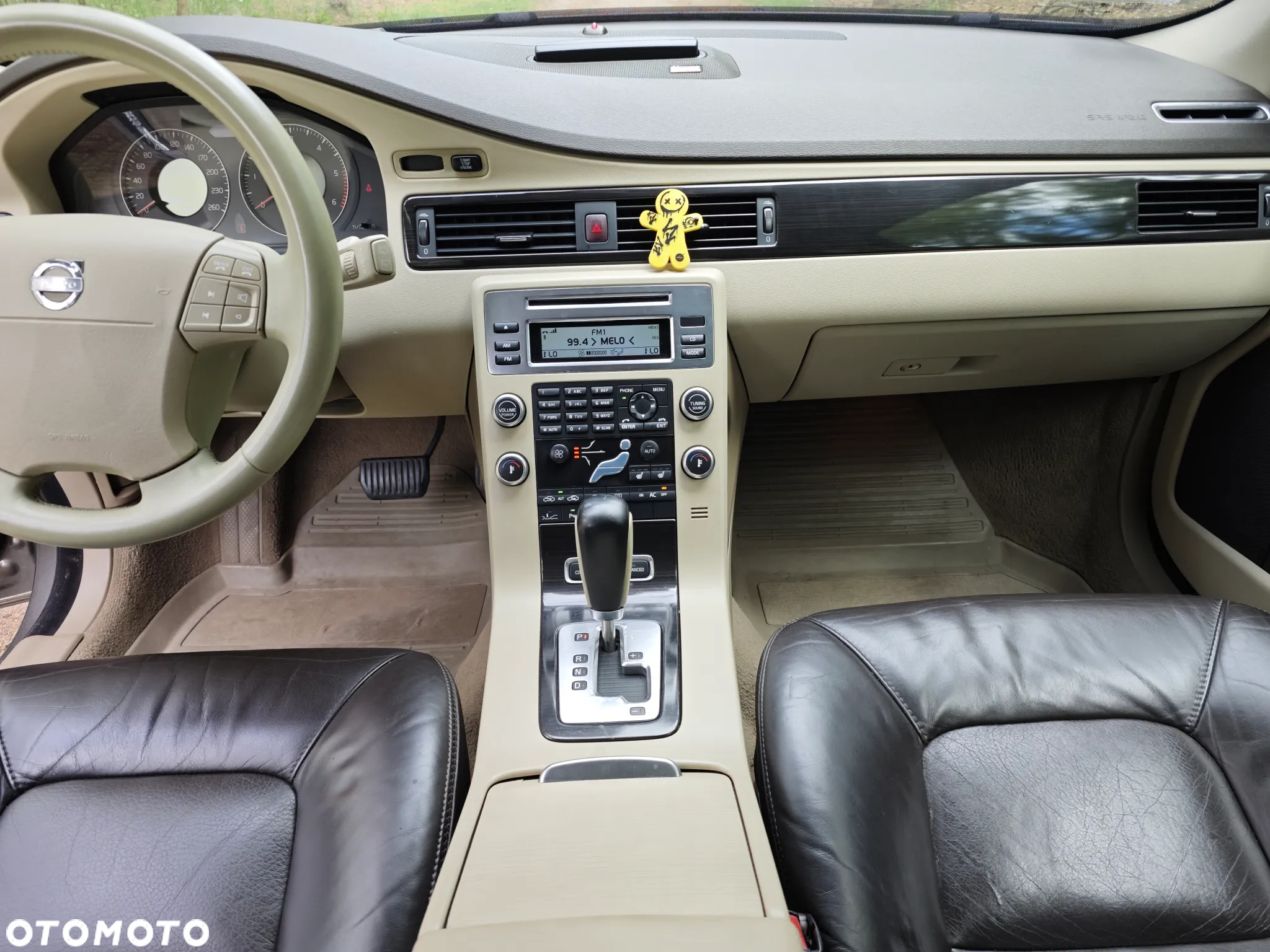Volvo XC 70 - 8