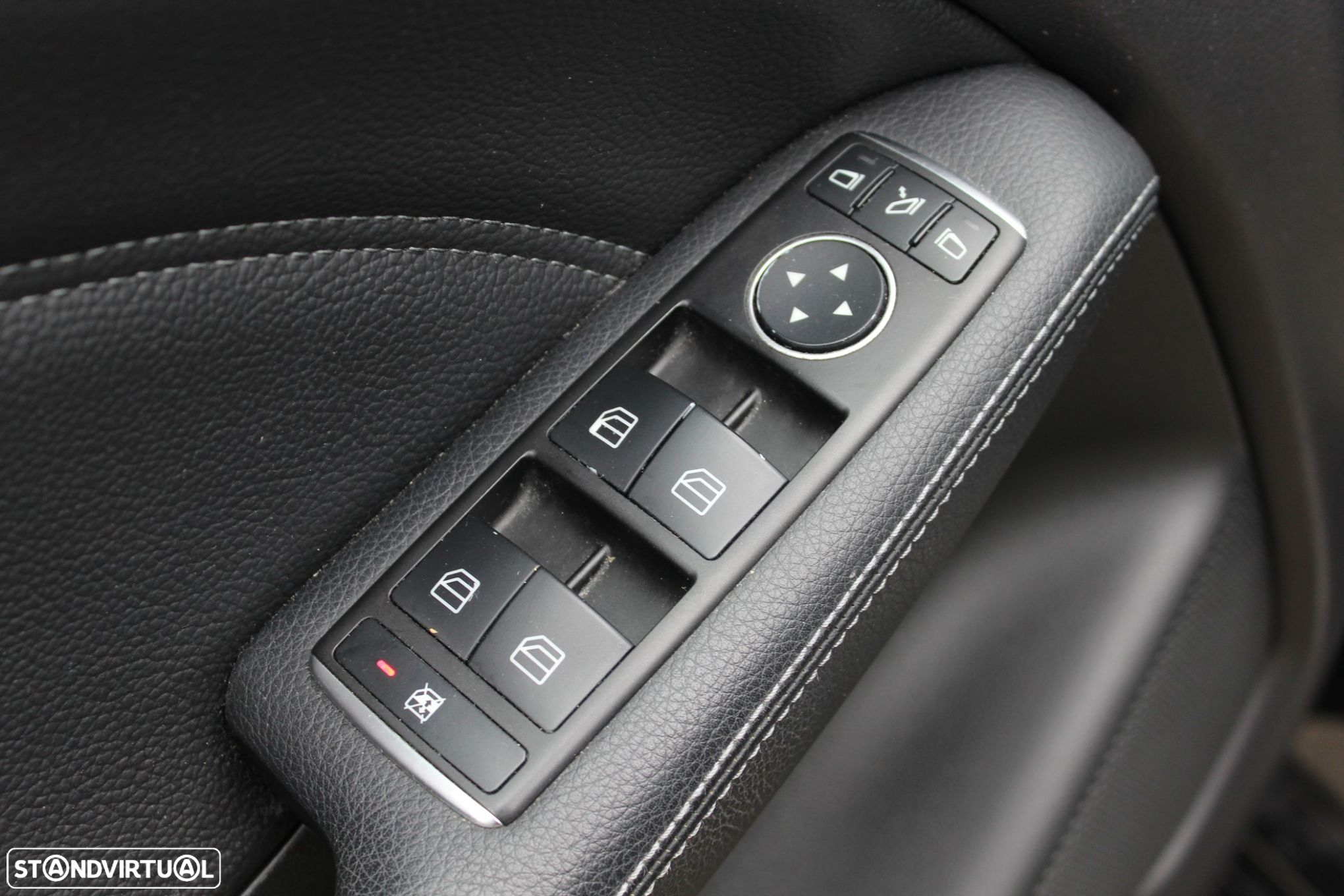 Mercedes-Benz B 200 d AMG Line - 10
