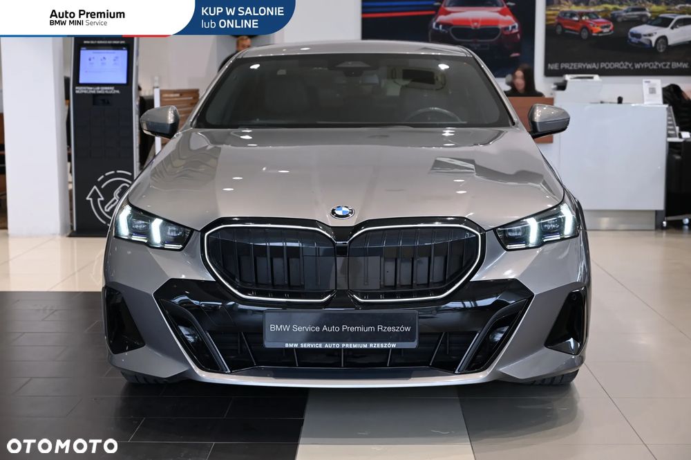 BMW Seria 5 2024 photo 3