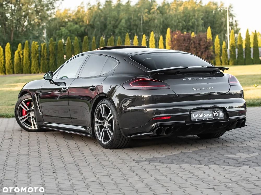 Porsche Panamera GTS - 8