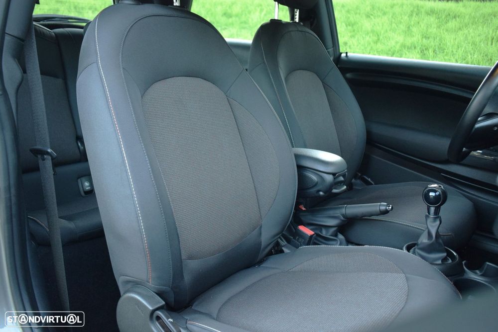 MINI 3 Portas One Classic - 41