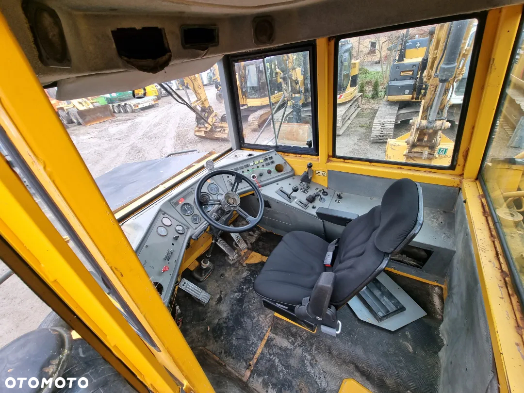 Volvo A25C - 10