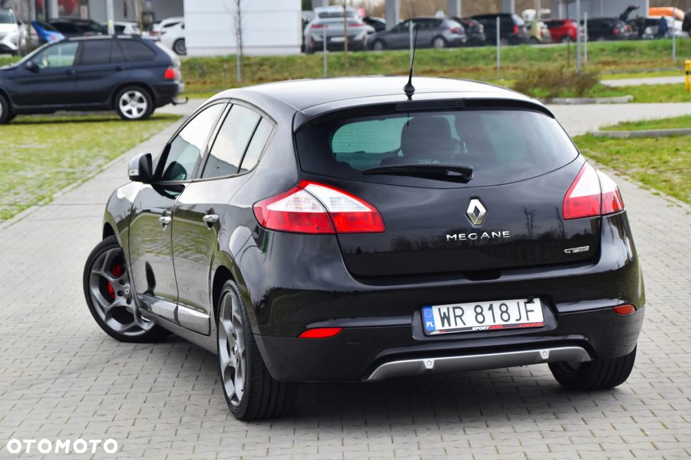 Renault Megane TCe 180 GT - 34