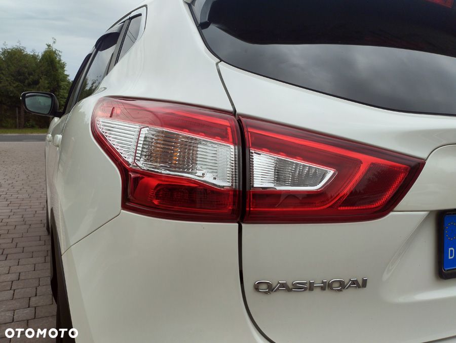 Nissan Qashqai 1.6 DIG-T N-Connecta - 30