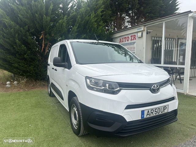 Toyota PROACE CITY 3 LUG. CX.6V. - 2